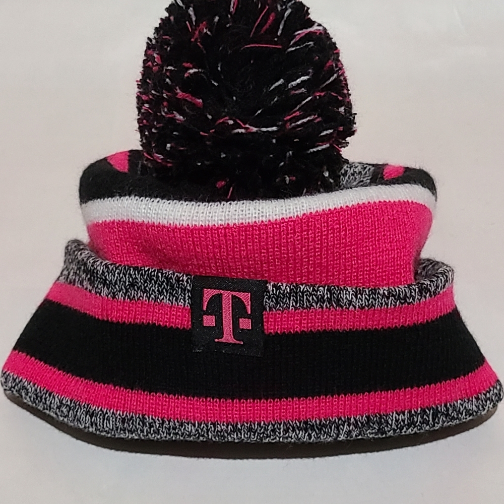 T HAT - Picture 6 of 13